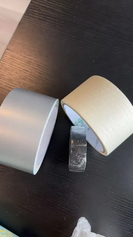 일반적으로 사용되는 자가접착 재료 및 그 특성